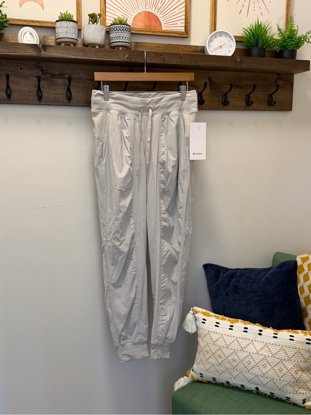 NWT lululemon Dance Studio Mid Rise Jogger, Size 8, Color DVGY